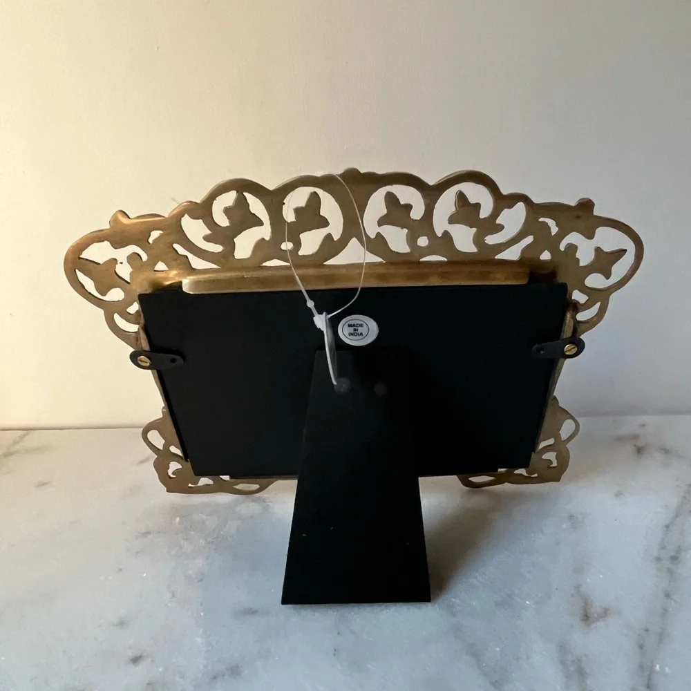 Ornate brass picture frame for 6”x4” photo
